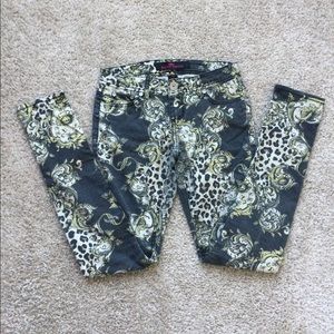 Almost Famous Playful Skinny Pants